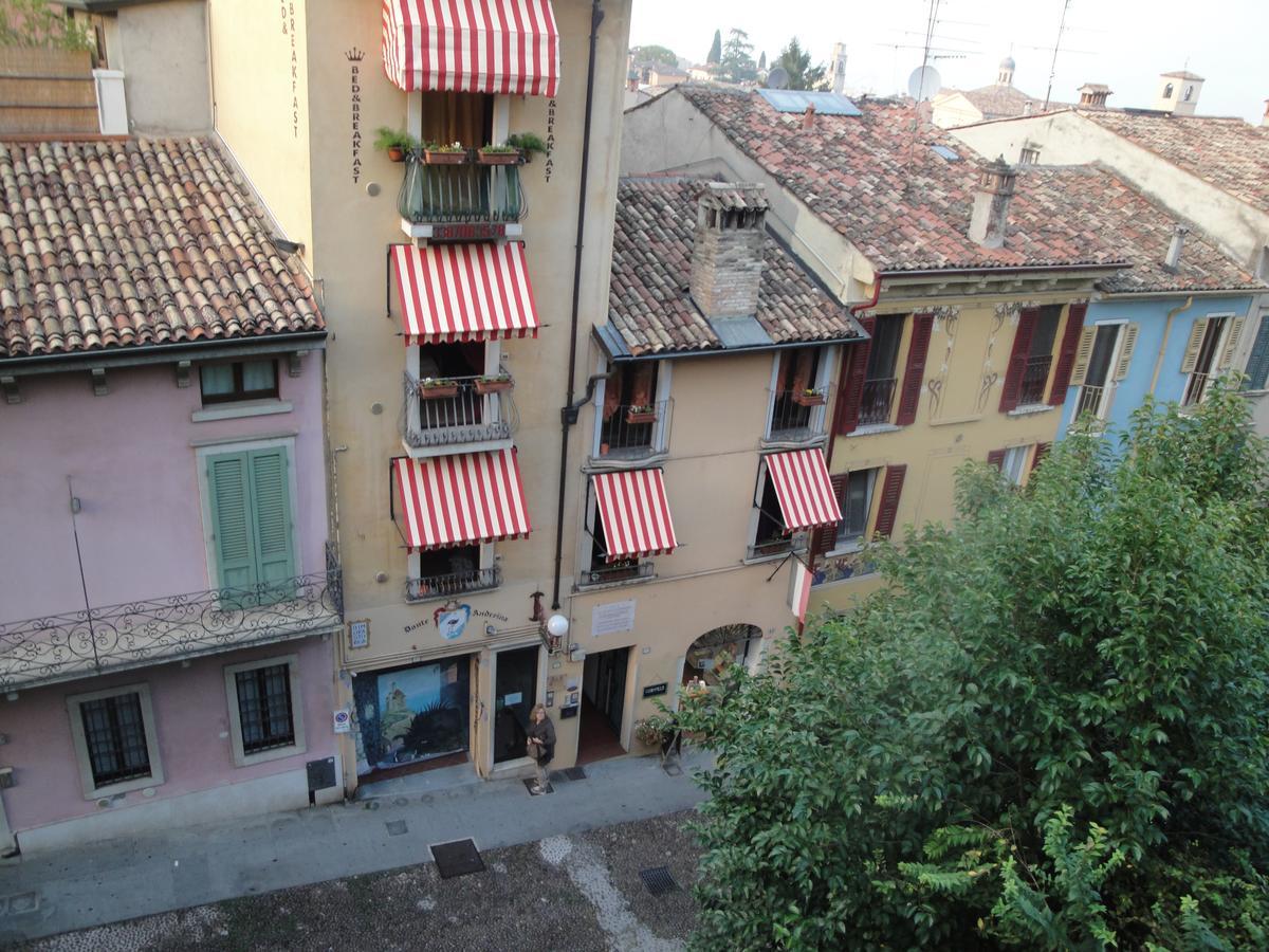 The Tower Of The Old King Bed & Breakfast Desenzano del Garda Bagian luar foto